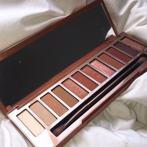Naked Urban Decay Heat Pallet 🔥
